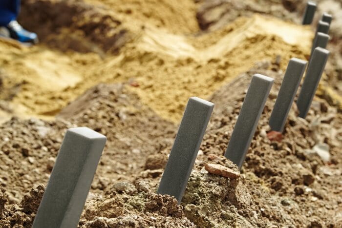 Piquets PondEdge pour bordure